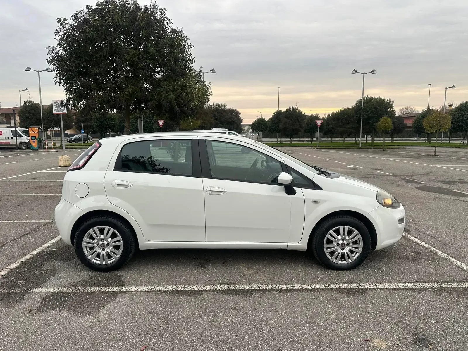 Fiat Grande Punto 1.4 Easy GPL, foto 7 di 11