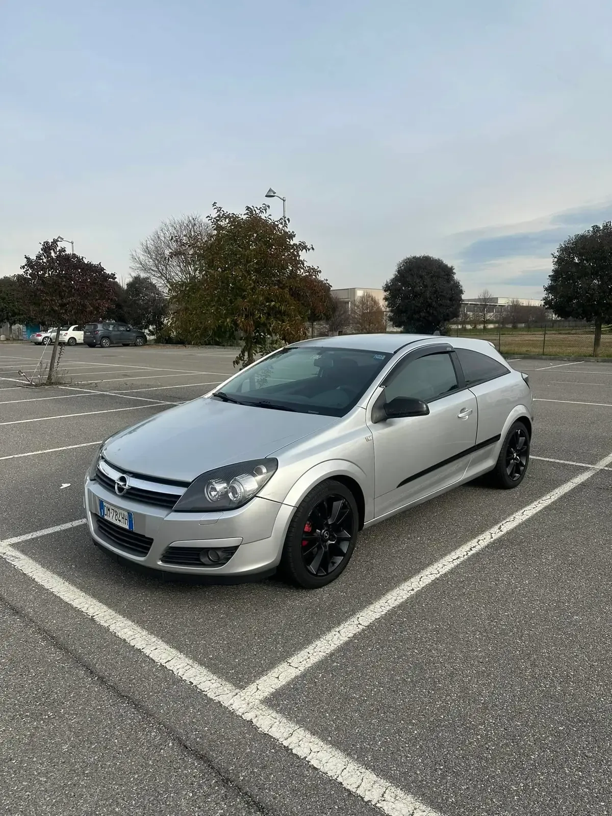 Opel Astra GTC 1.7 CDTi, foto 8 di 9