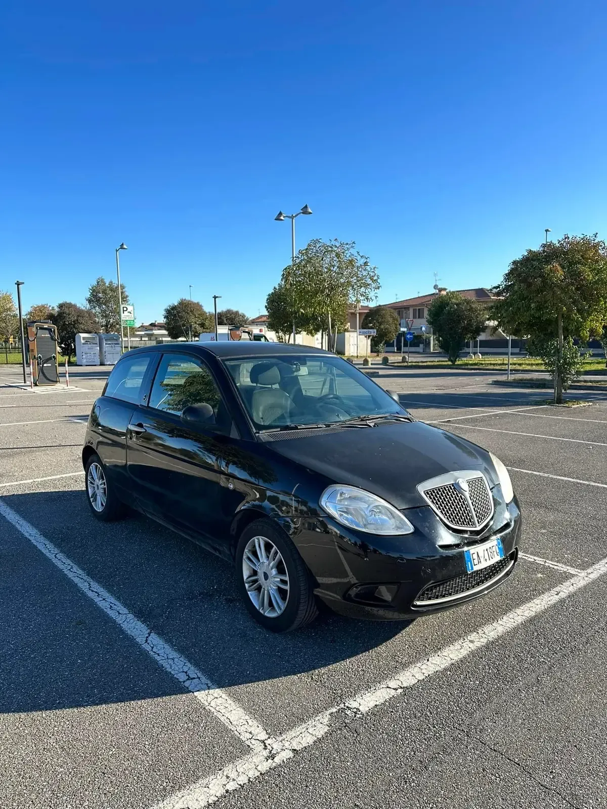 Lancia Ypsilon 1.4 GPL, foto 8 di 10