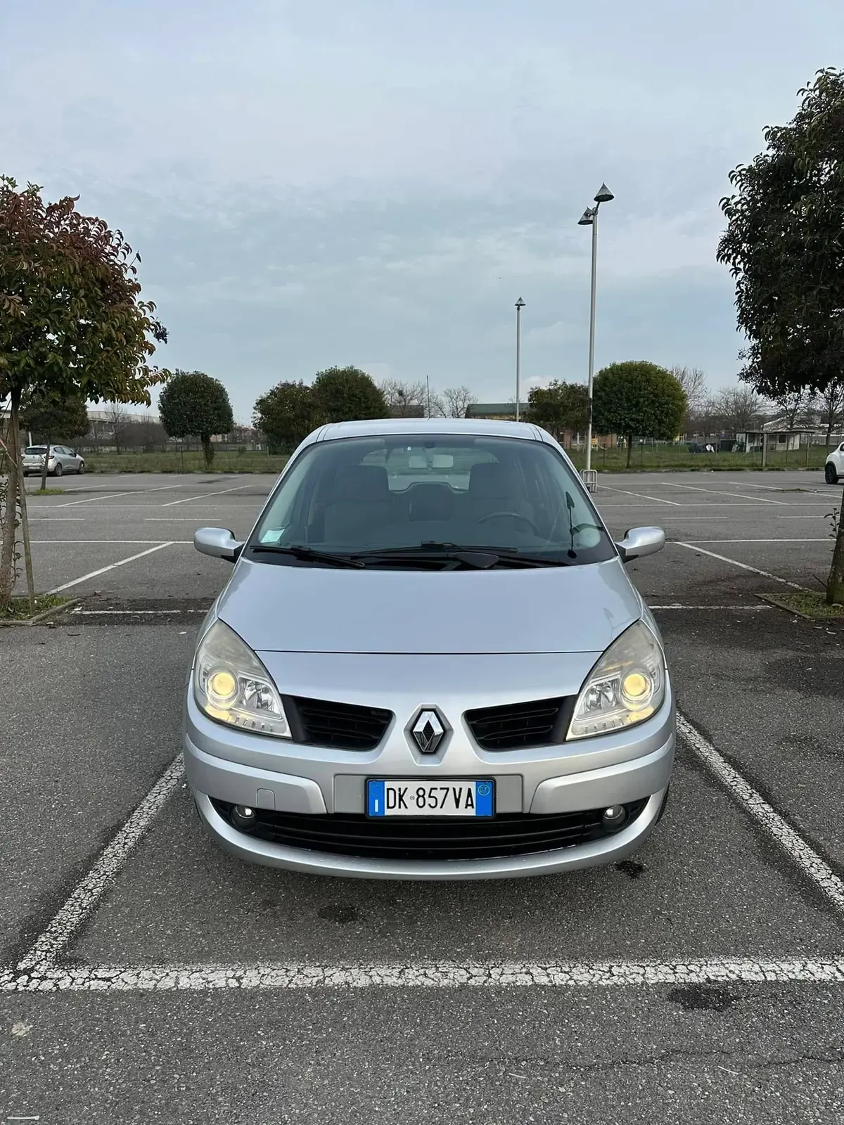 Renault Scénic 1.6 Authentique GPL, foto 8 di 11