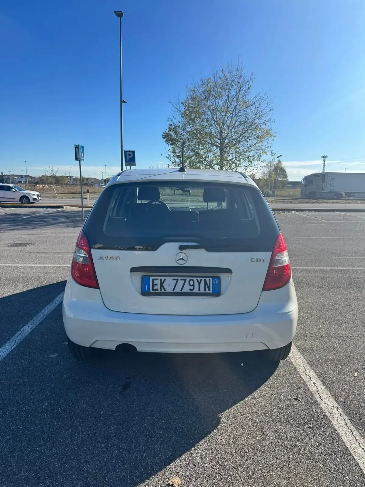 Mercedes-Benz Classe A 160 CDI BlueEFFICIENCY Avantgarde, foto 9 di 10
