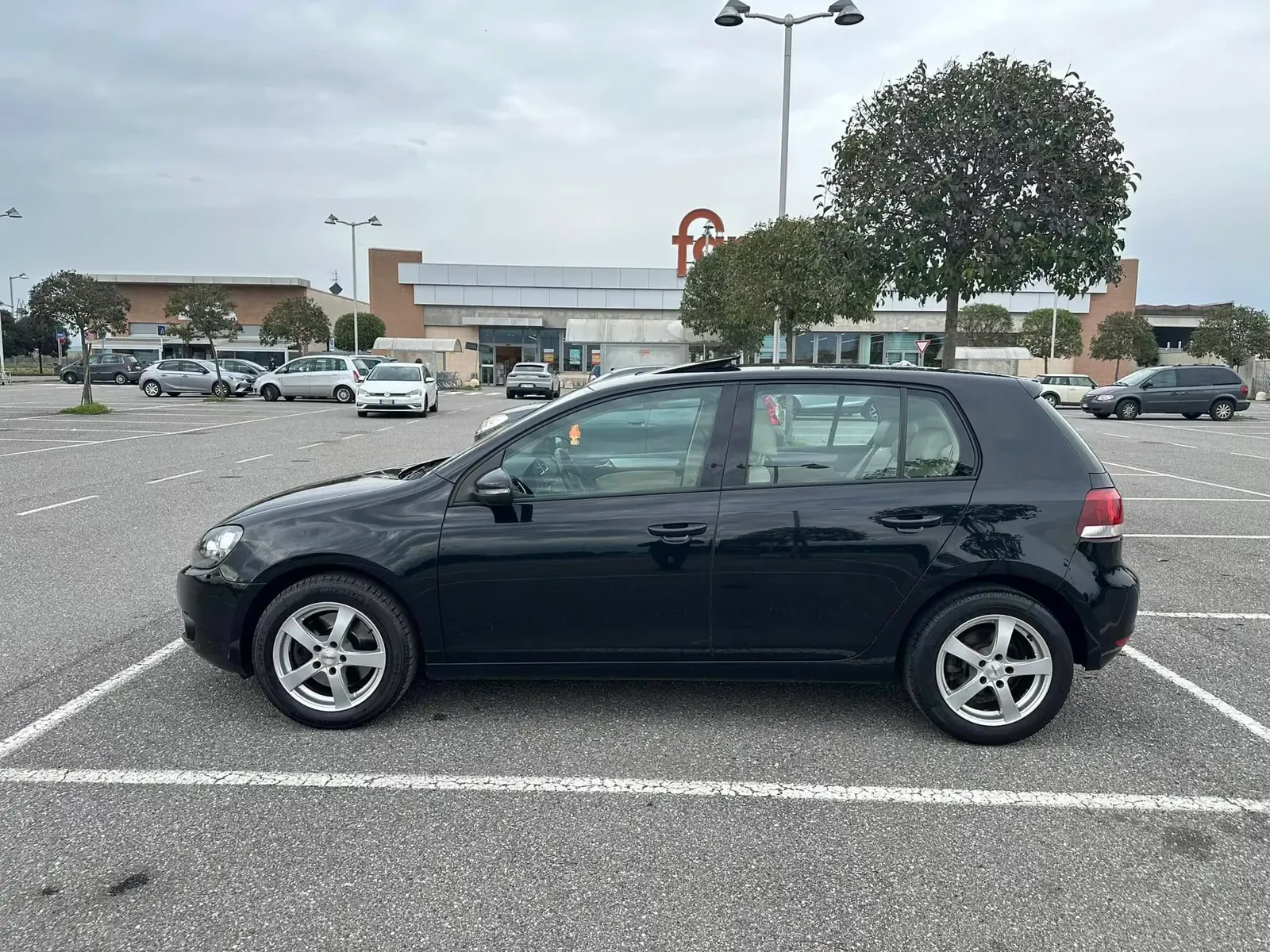 Volkswagen Golf VI 2.0 TDI DPF 4Motion, foto 9 di 10