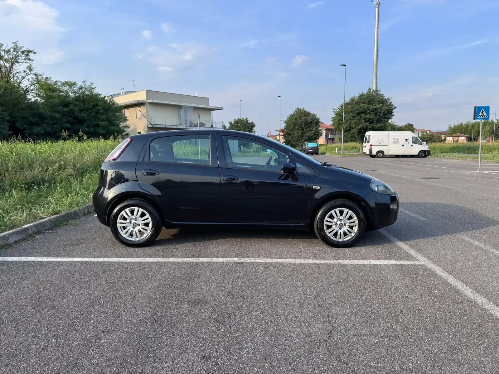 Fiat Punto 1.2 8V 5 porte Lounge, foto 10 di 11