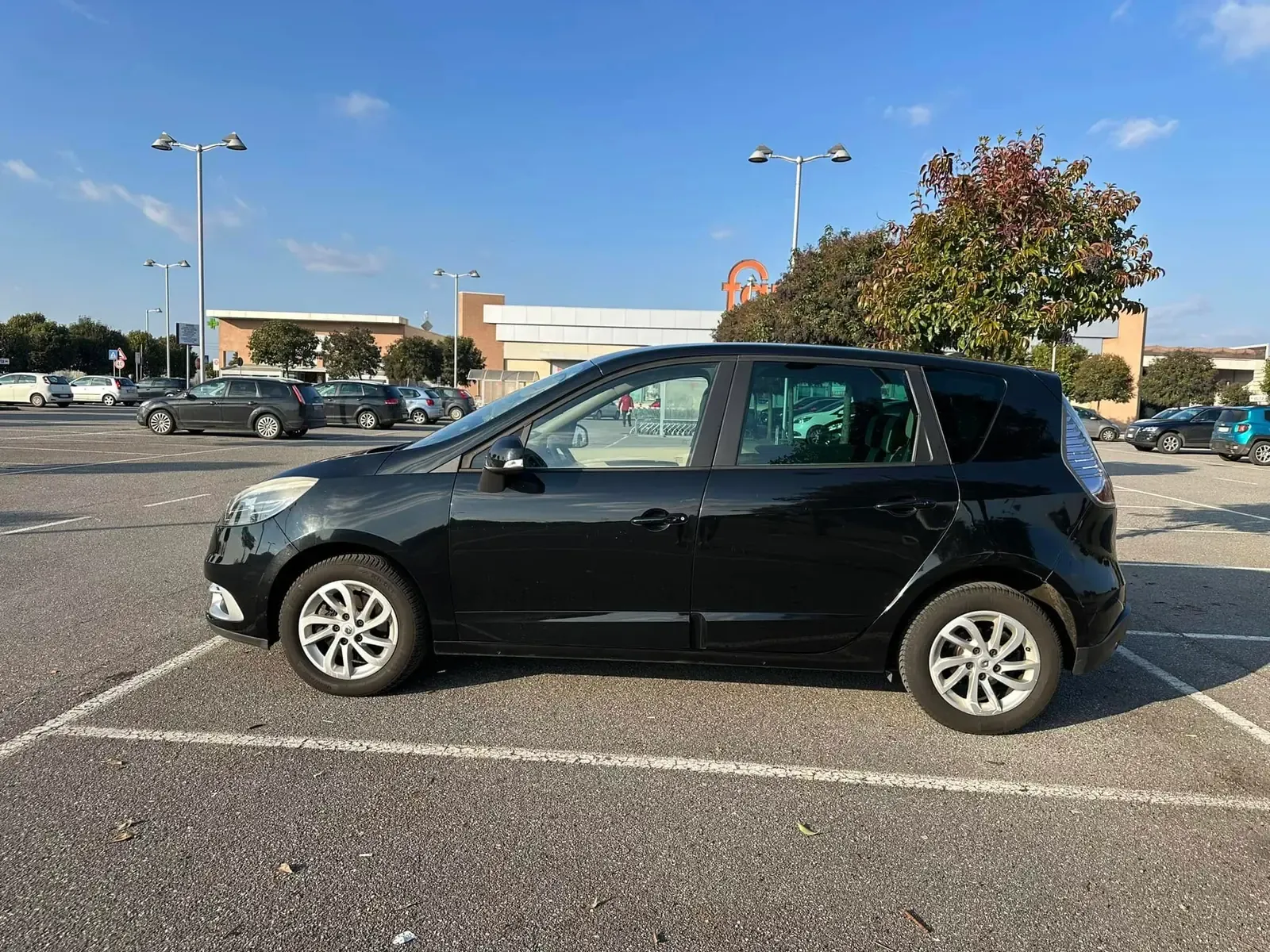 Renault Scénic 1.5 dCi XMOD Live, foto 10 di 11