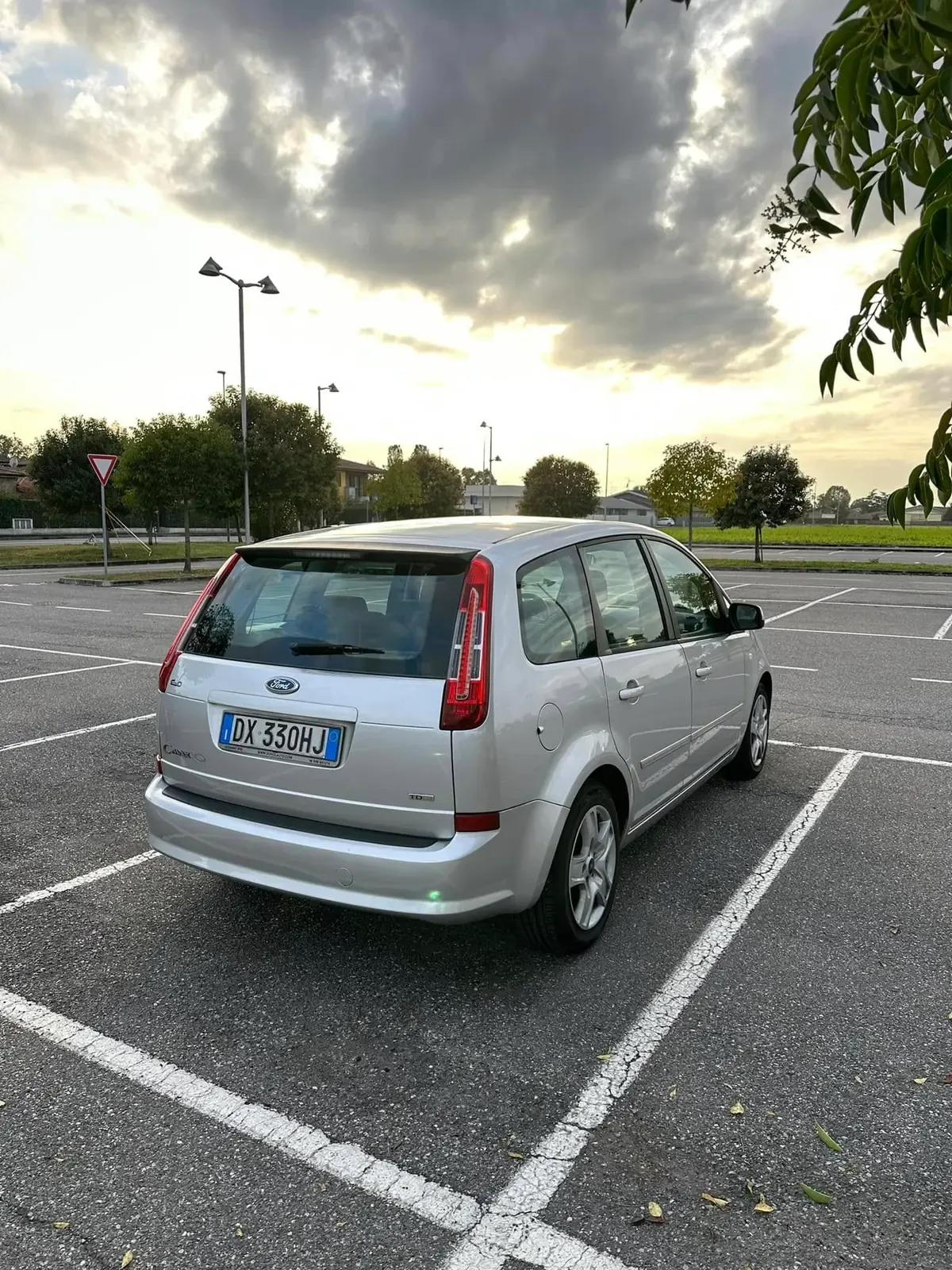 Ford C-Max 1.6 TDCi Style, foto 10 di 10