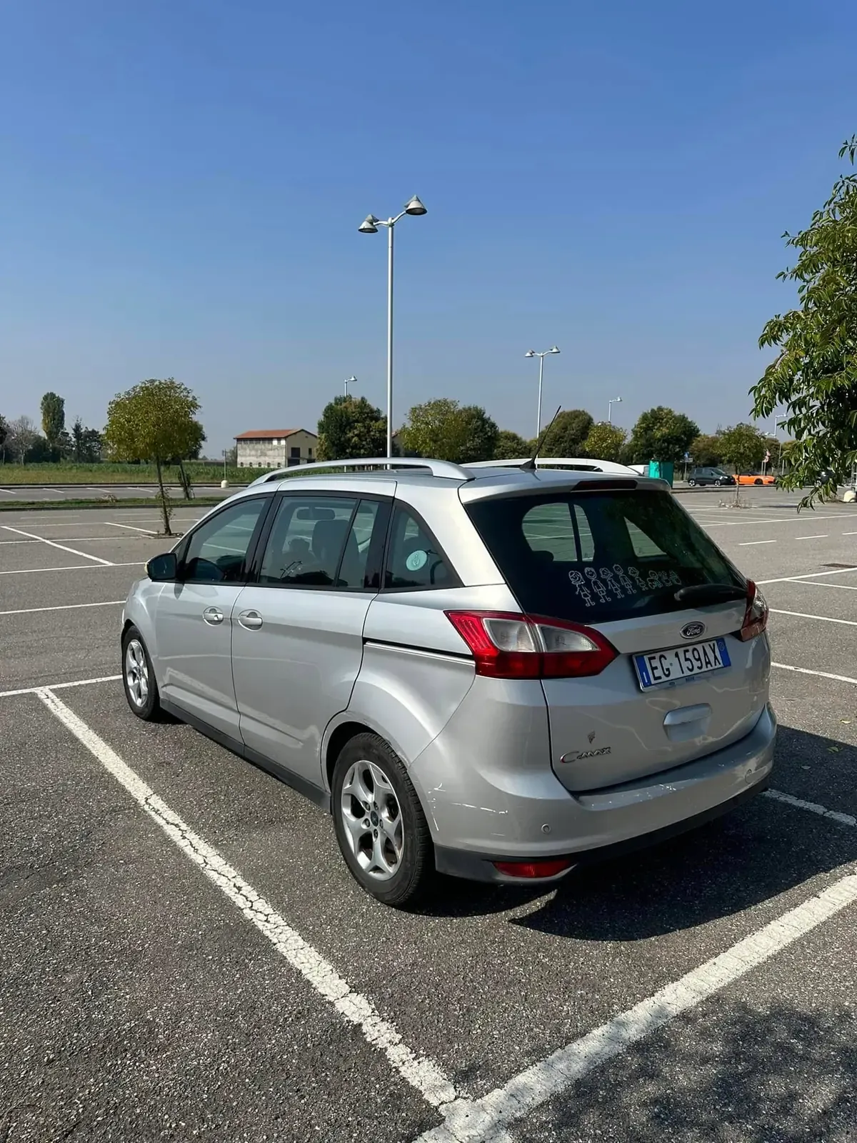 Ford C-Max 1.6 TDCi Plus 7 posti, foto 11 di 12