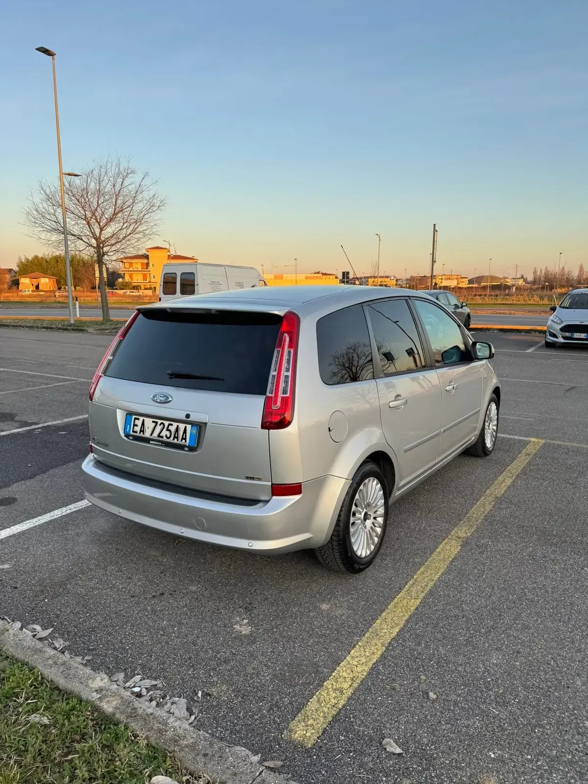 Ford C-Max 1.6 TDCi 90 CV Titanium, foto 11 di 11